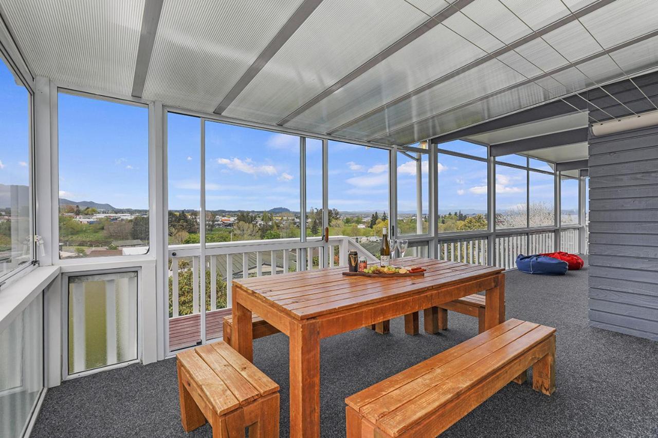 Woodward House Taupo Villa Bagian luar foto