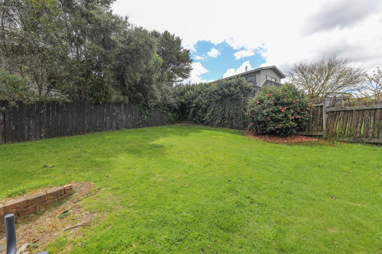 Woodward House Taupo Villa Bagian luar foto