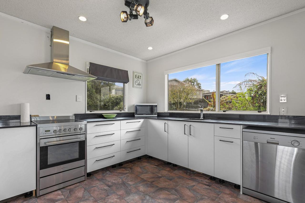 Woodward House Taupo Villa Bagian luar foto
