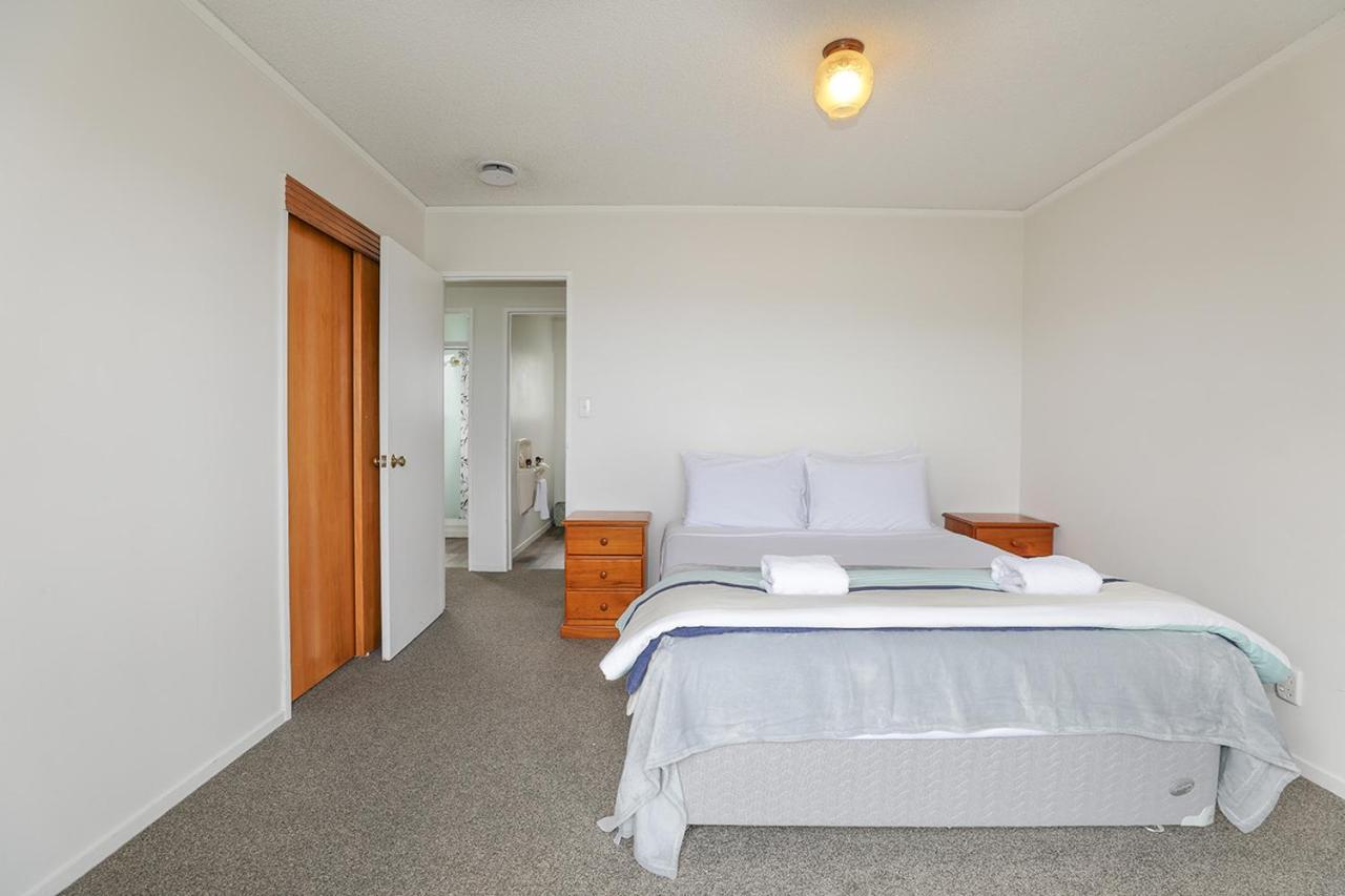 Woodward House Taupo Villa Bagian luar foto