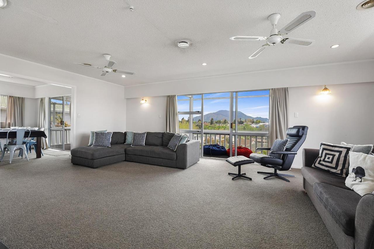 Woodward House Taupo Villa Bagian luar foto